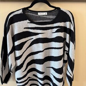 89th & Madison Black and gray Zebra-Print Crewneck Sweater NWT